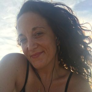 Meet your Posher, Monica